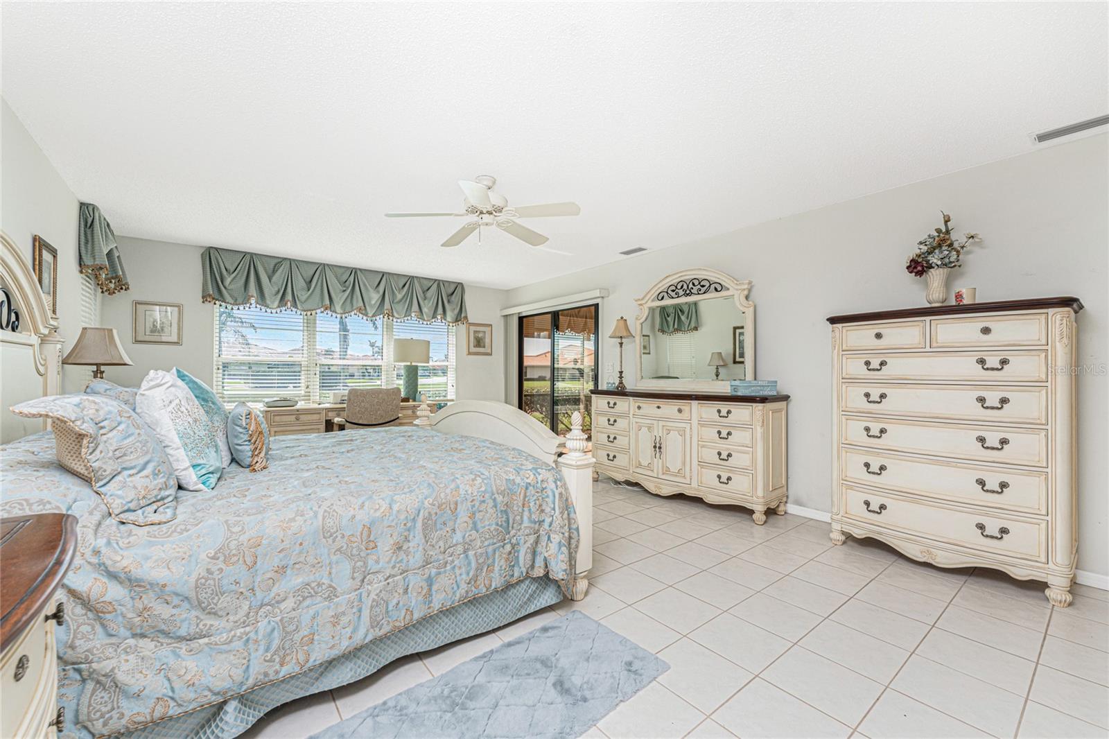 Image 22 of 55 For 11315 Essex Drive