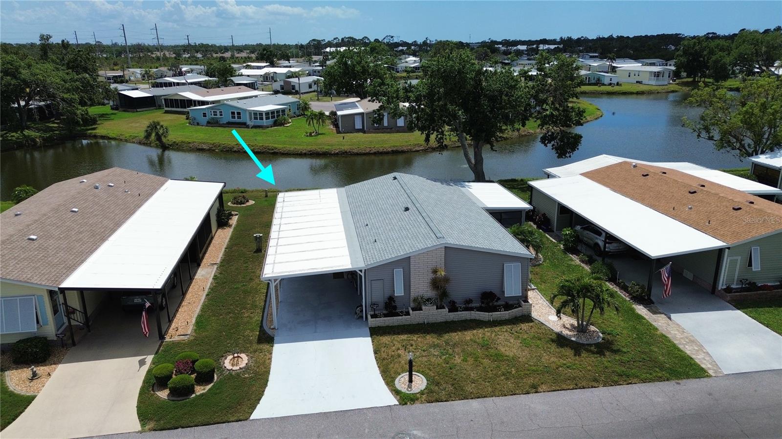 Image 3 of 63 For 749 Watersedge Street