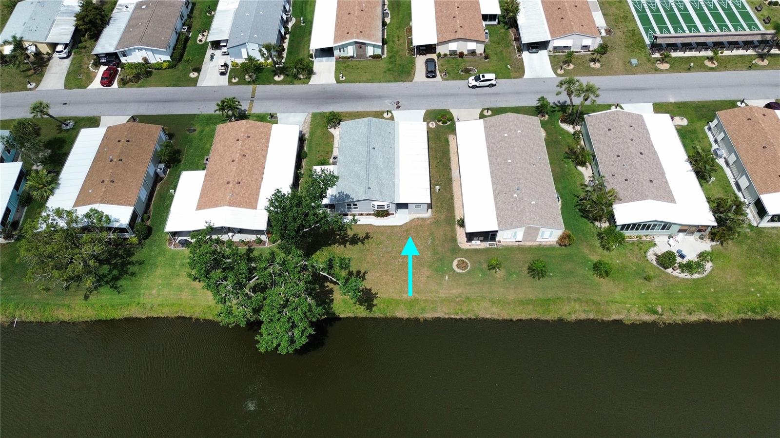 Image 44 of 63 For 749 Watersedge Street