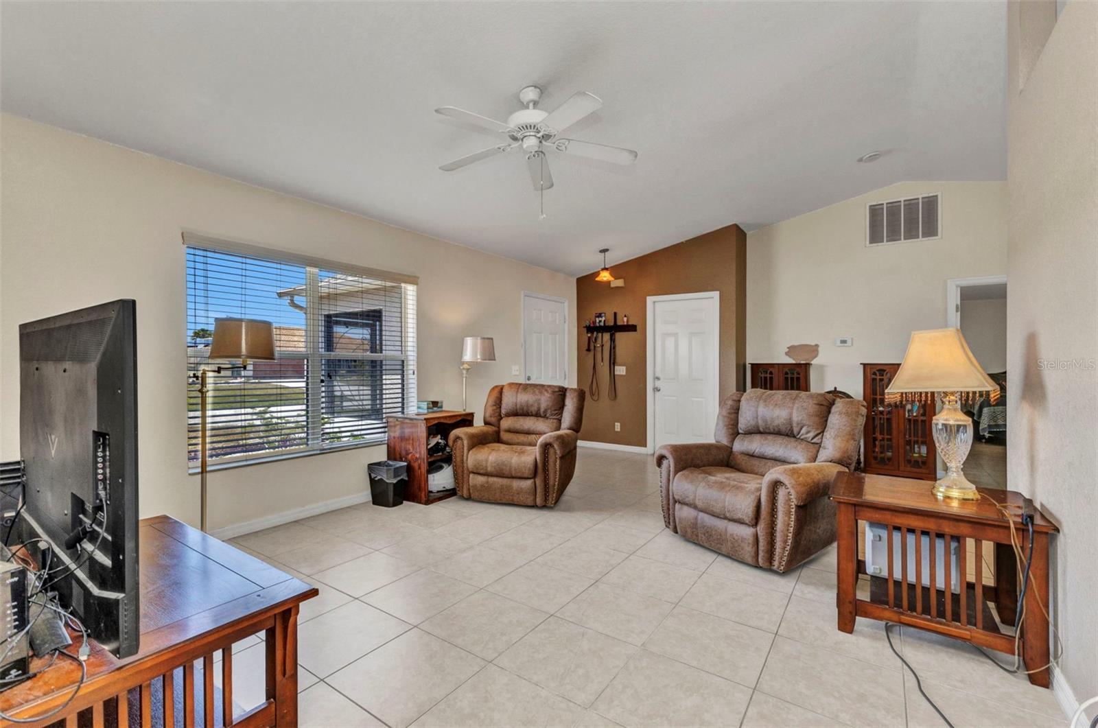 Image 7 of 38 For 6344 Hera Street