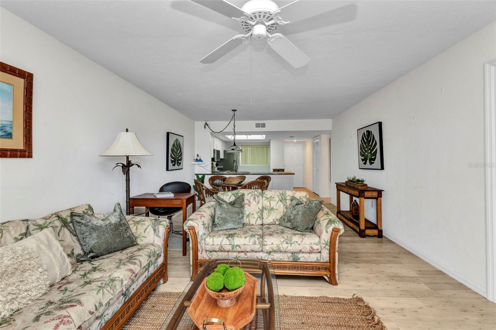 Image 15 of 42 For 12274 Egret Circle 2607