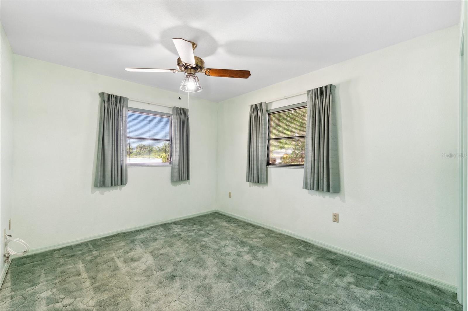 Image 15 of 52 For 2192 Hyatt Drive