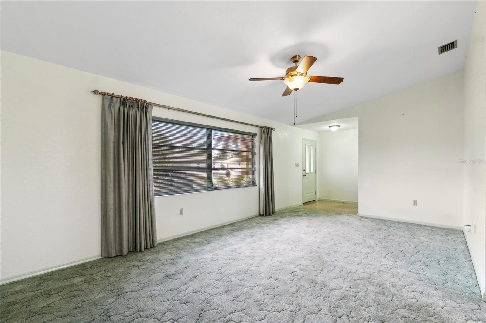 Image 31 of 52 For 2192 Hyatt Drive
