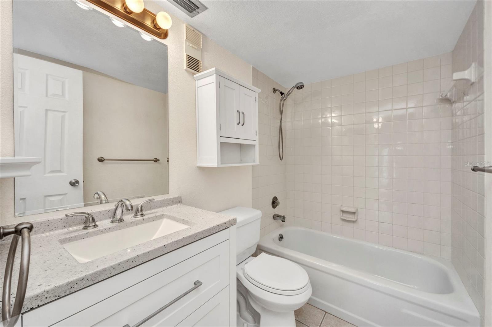 Image 20 of 100 For 25188 Marion Avenue A206