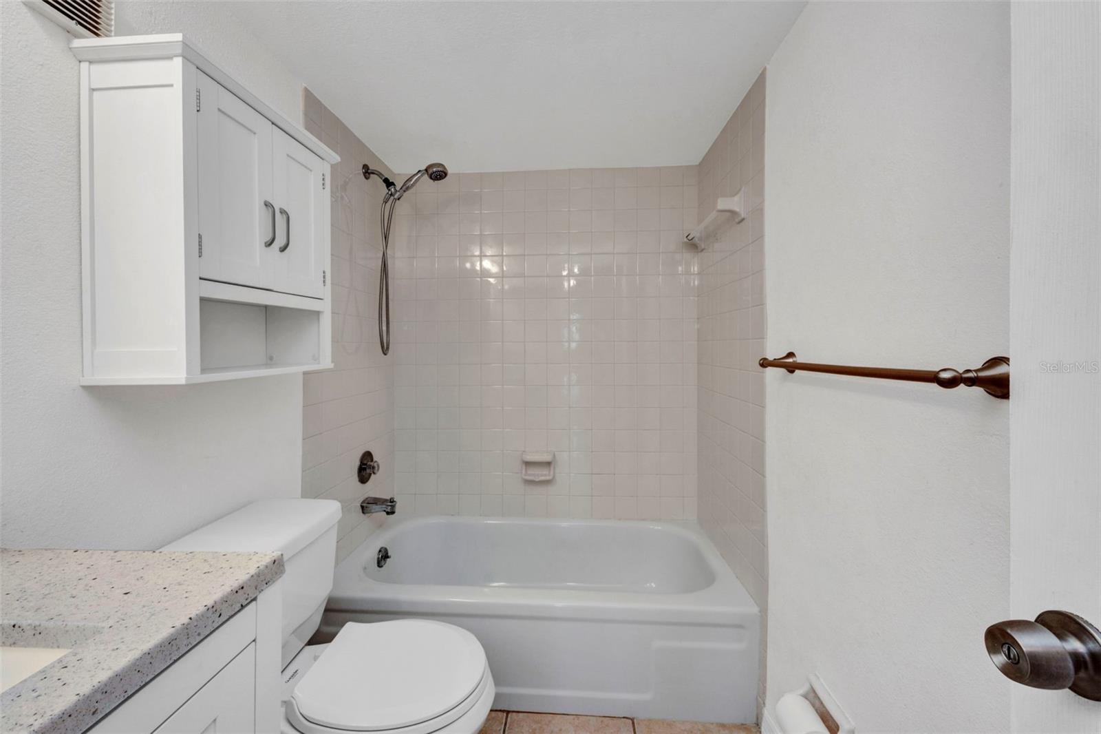 Image 21 of 100 For 25188 Marion Avenue A206