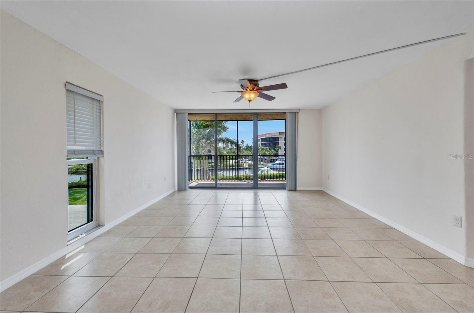 Image 8 of 100 For 25188 Marion Avenue A206