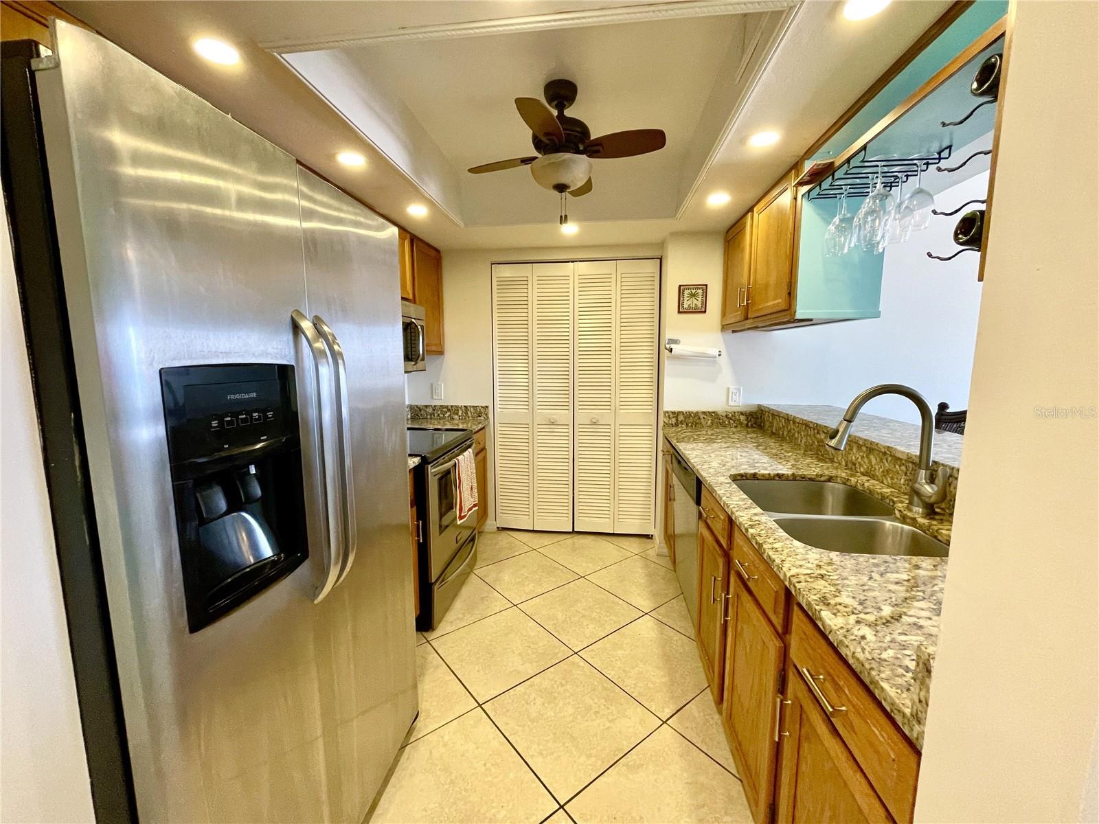 Image 11 of 67 For 25188 Marion Avenue F307