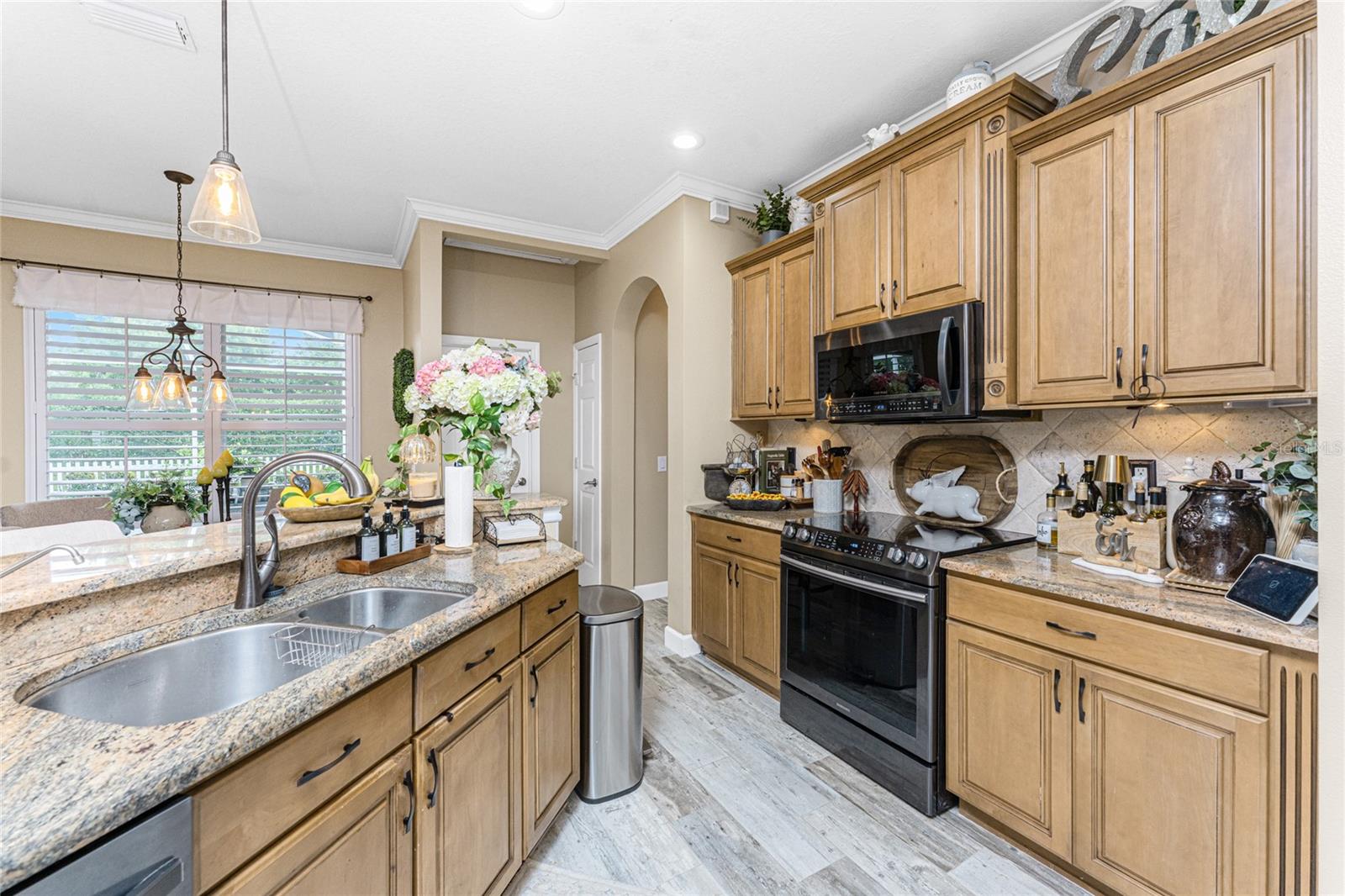 Image 13 of 91 For 1814 Pinyon Pine Drive