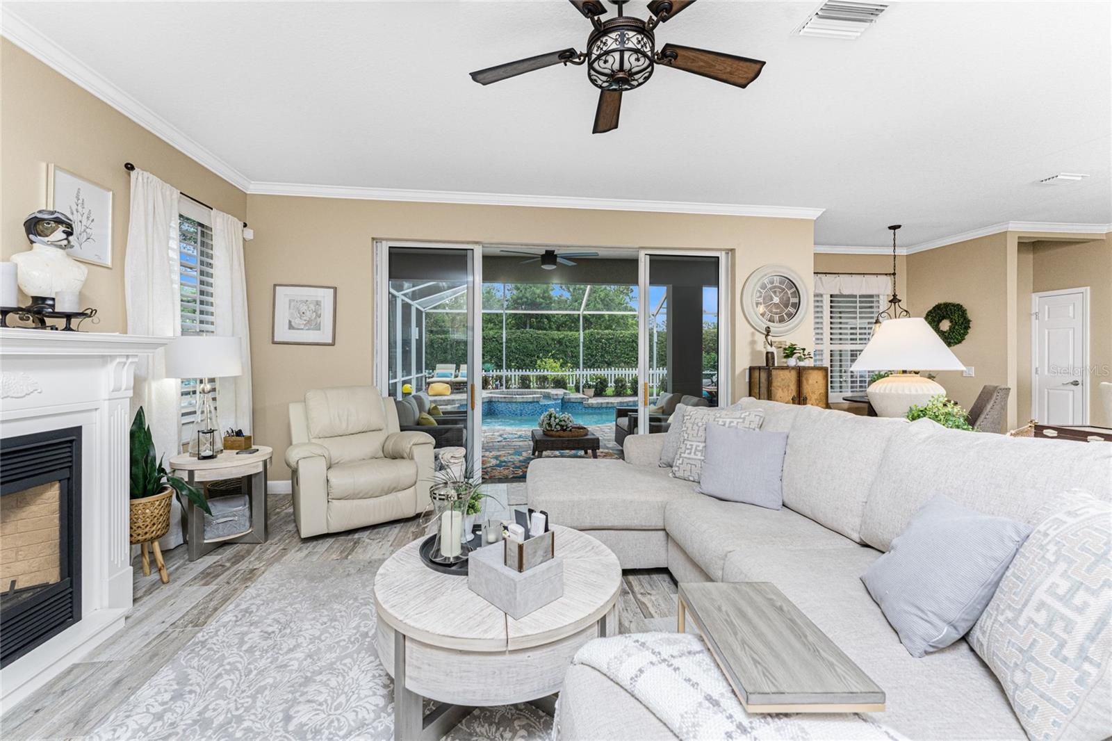 Image 19 of 91 For 1814 Pinyon Pine Drive