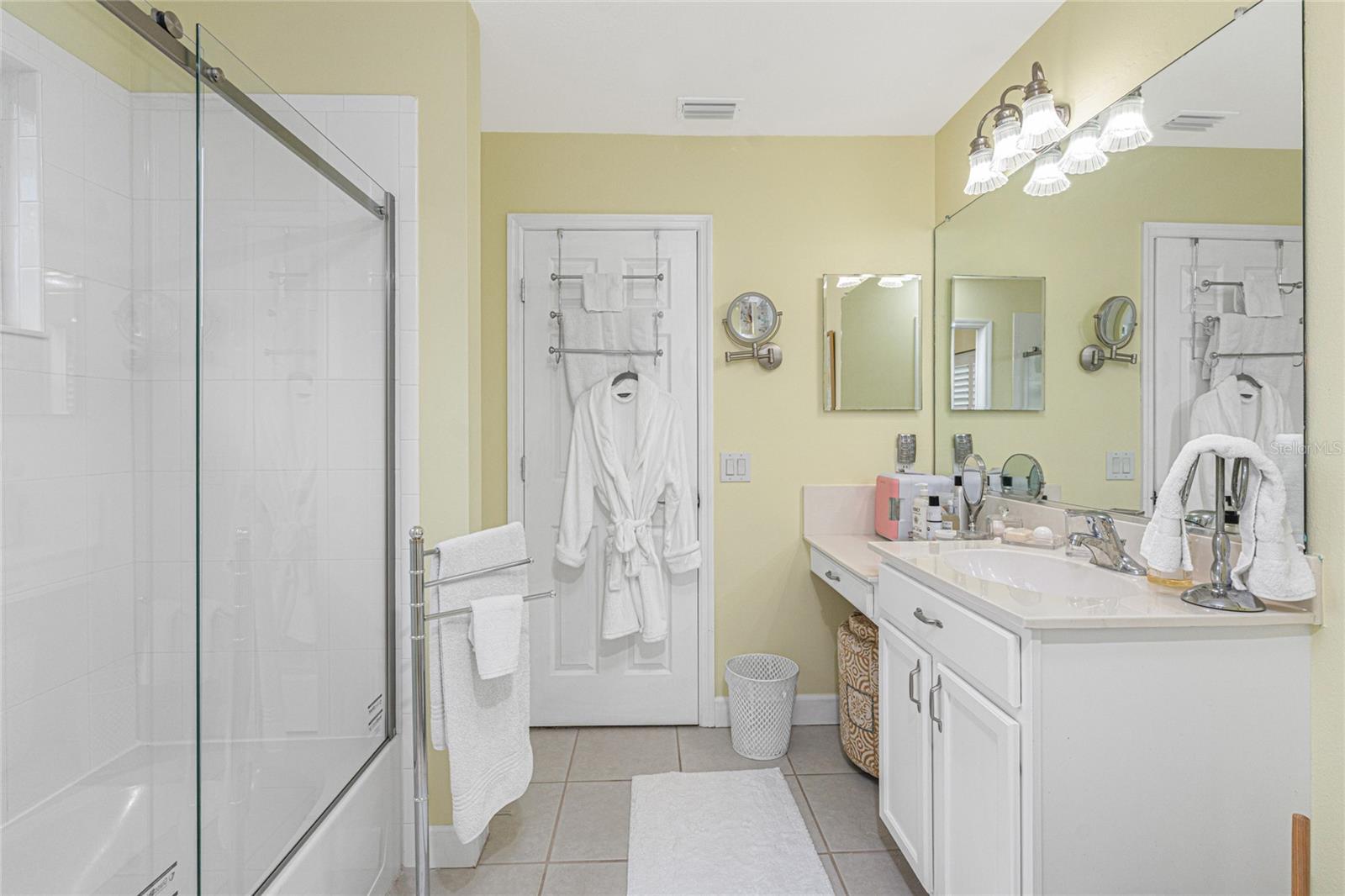 Image 32 of 91 For 1814 Pinyon Pine Drive
