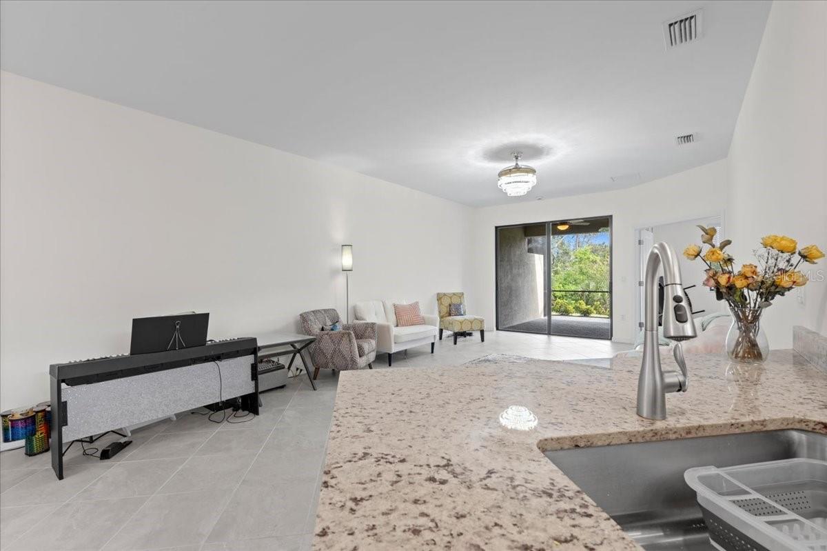 Image 10 of 24 For 2112 Bonito Way