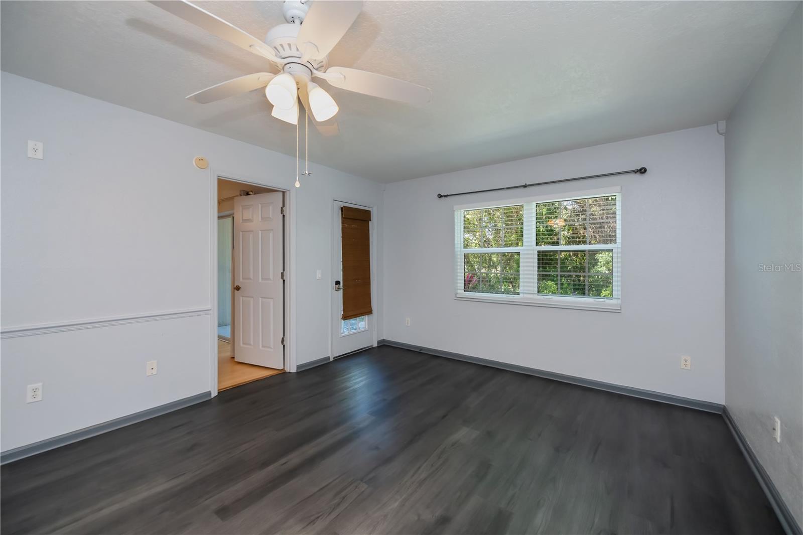 Image 13 of 38 For 1051 Forrest Nelson Boulevard 104