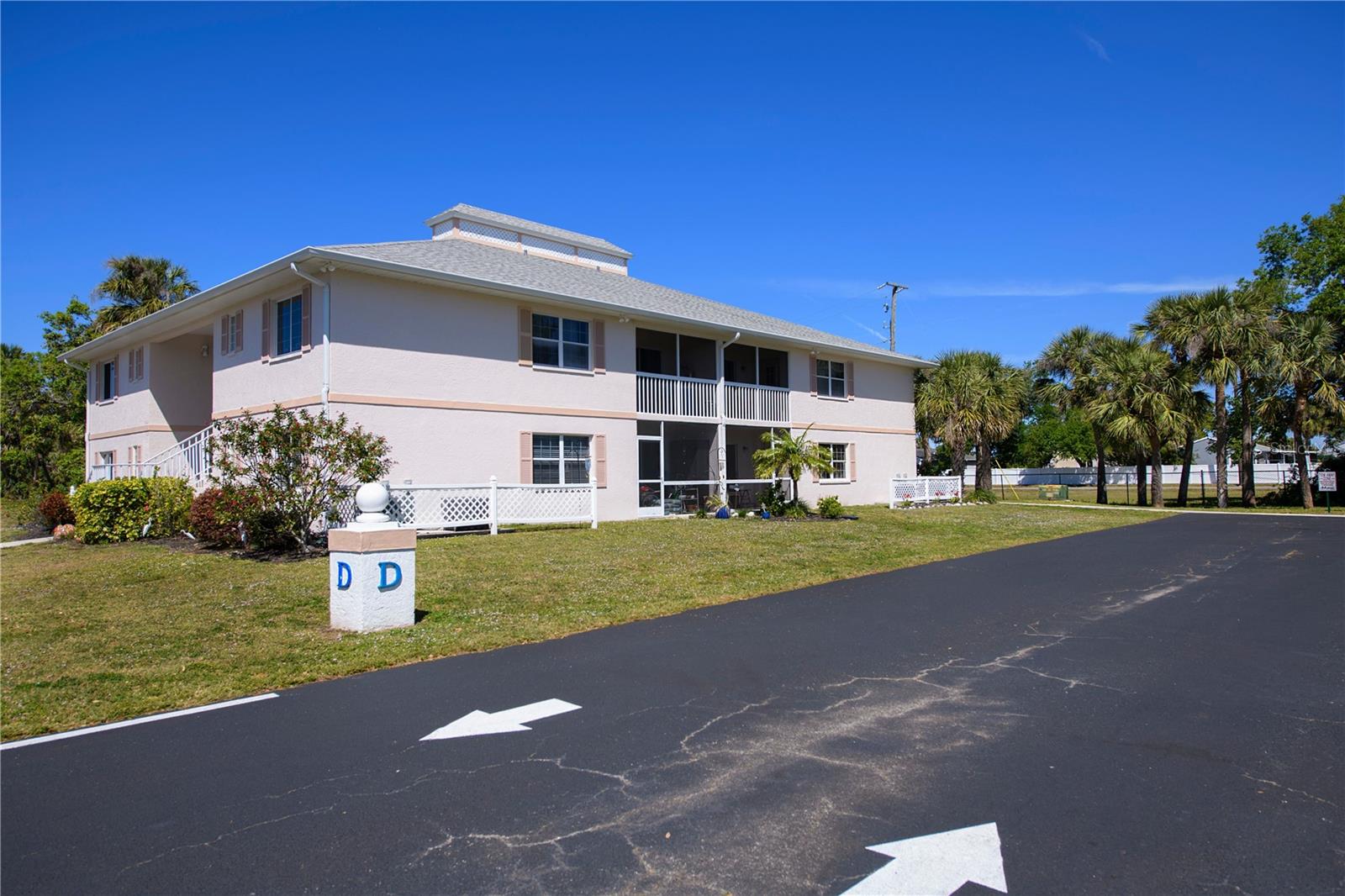 Image 33 of 38 For 1051 Forrest Nelson Boulevard 104