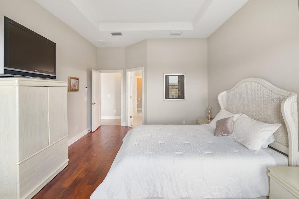 Image 15 of 49 For 8725 Amaretto Avenue