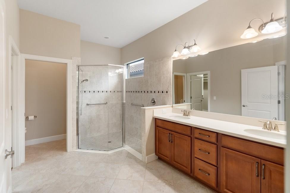 Image 16 of 49 For 8725 Amaretto Avenue