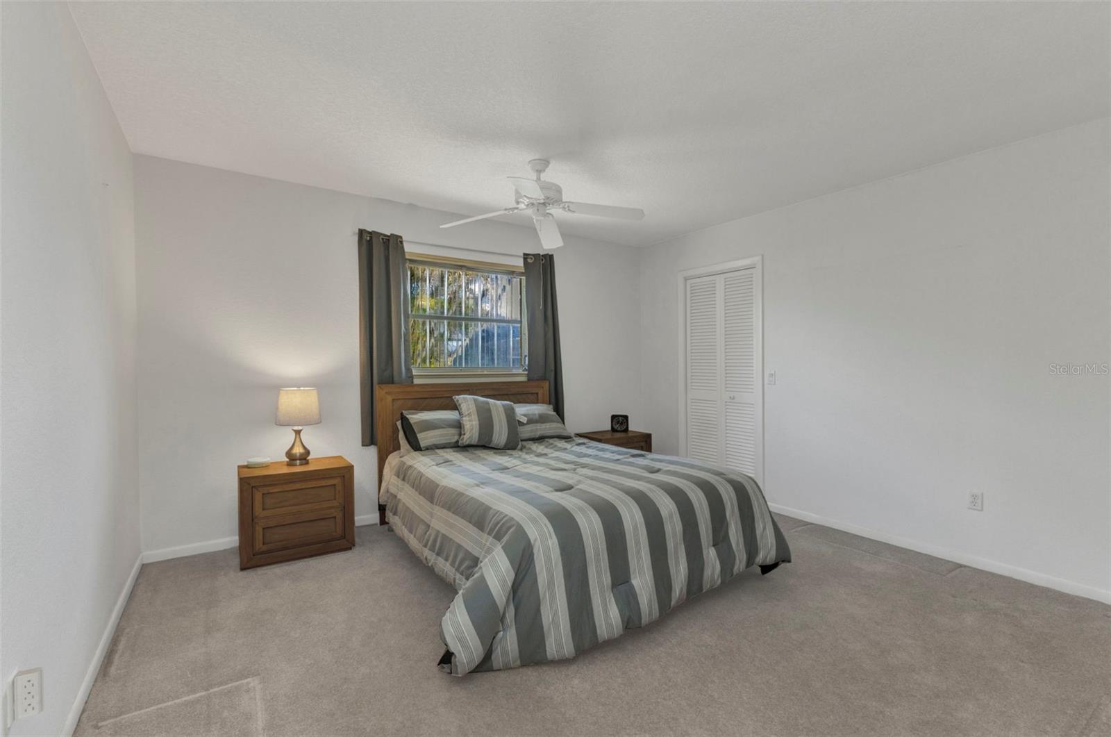 Image 22 of 46 For 3824 Aves Island Court
