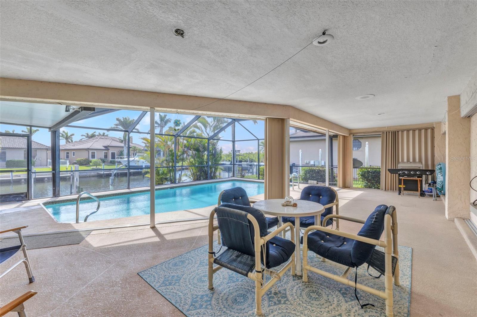 Image 28 of 46 For 3824 Aves Island Court