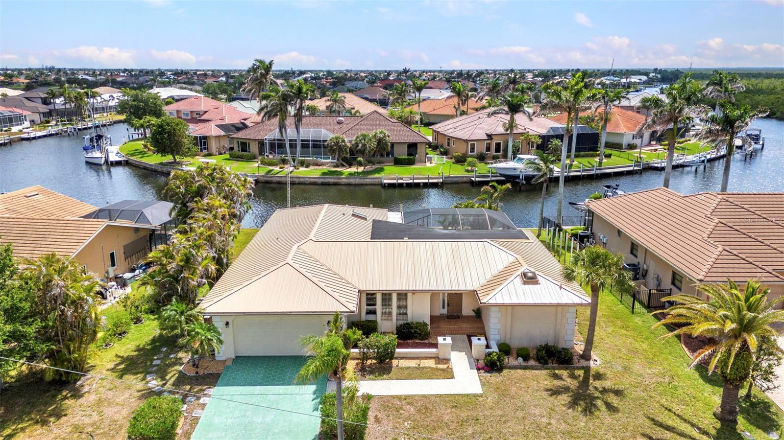 Image 41 of 46 For 3824 Aves Island Court