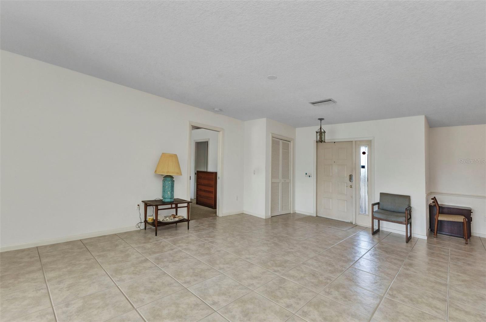 Image 7 of 46 For 3824 Aves Island Court