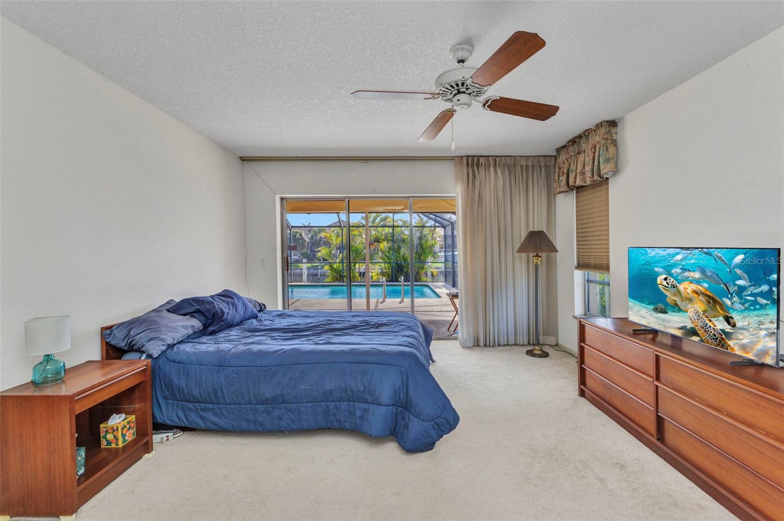 Image 8 of 46 For 3824 Aves Island Court