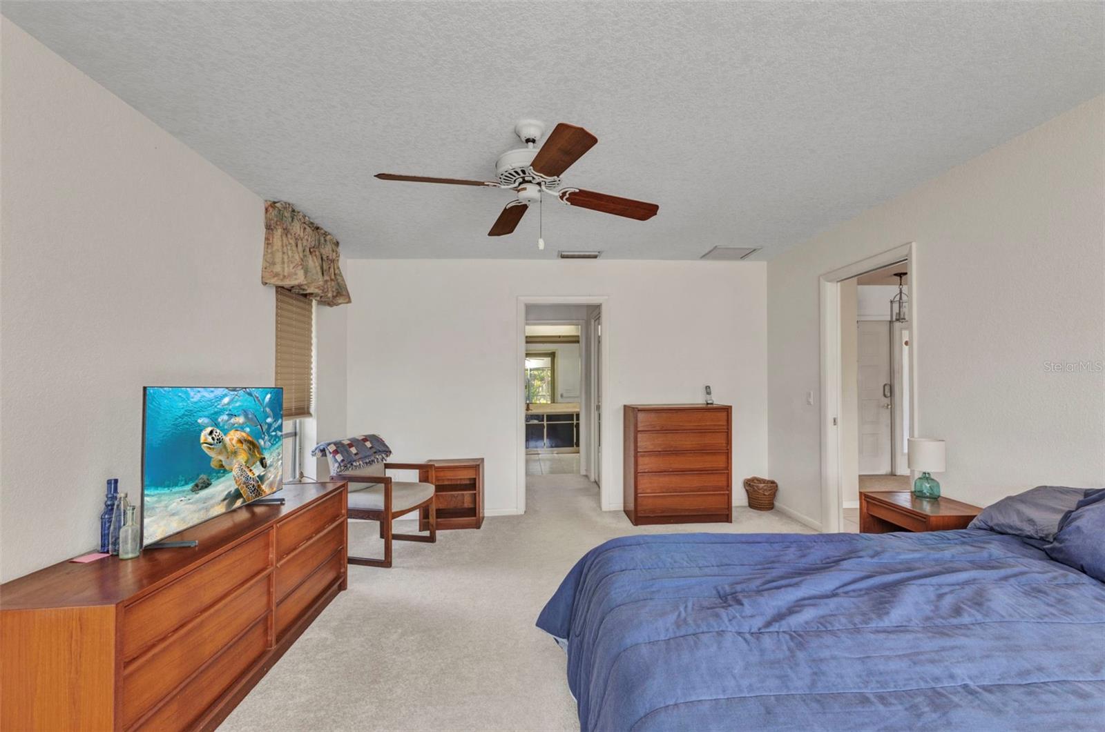 Image 9 of 46 For 3824 Aves Island Court