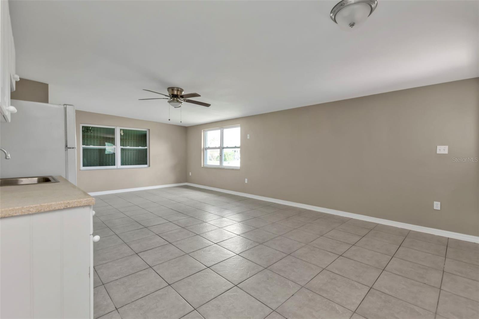 Image 11 of 23 For 21242 Coulton Avenue