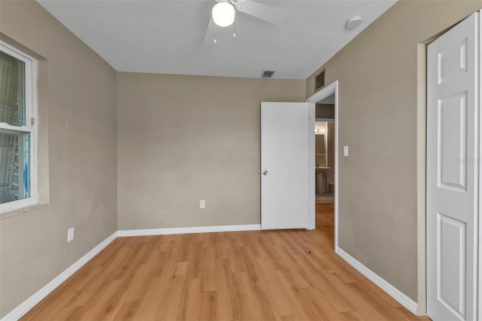 Image 18 of 23 For 21242 Coulton Avenue
