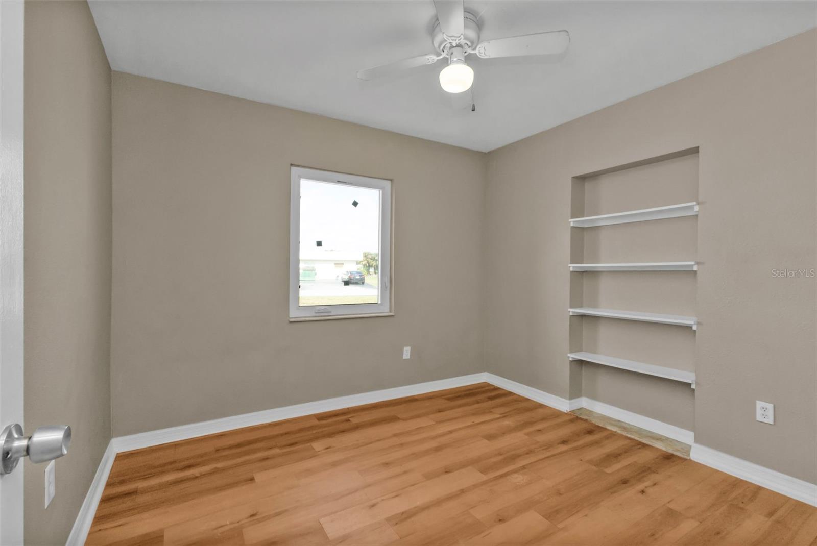Image 19 of 23 For 21242 Coulton Avenue