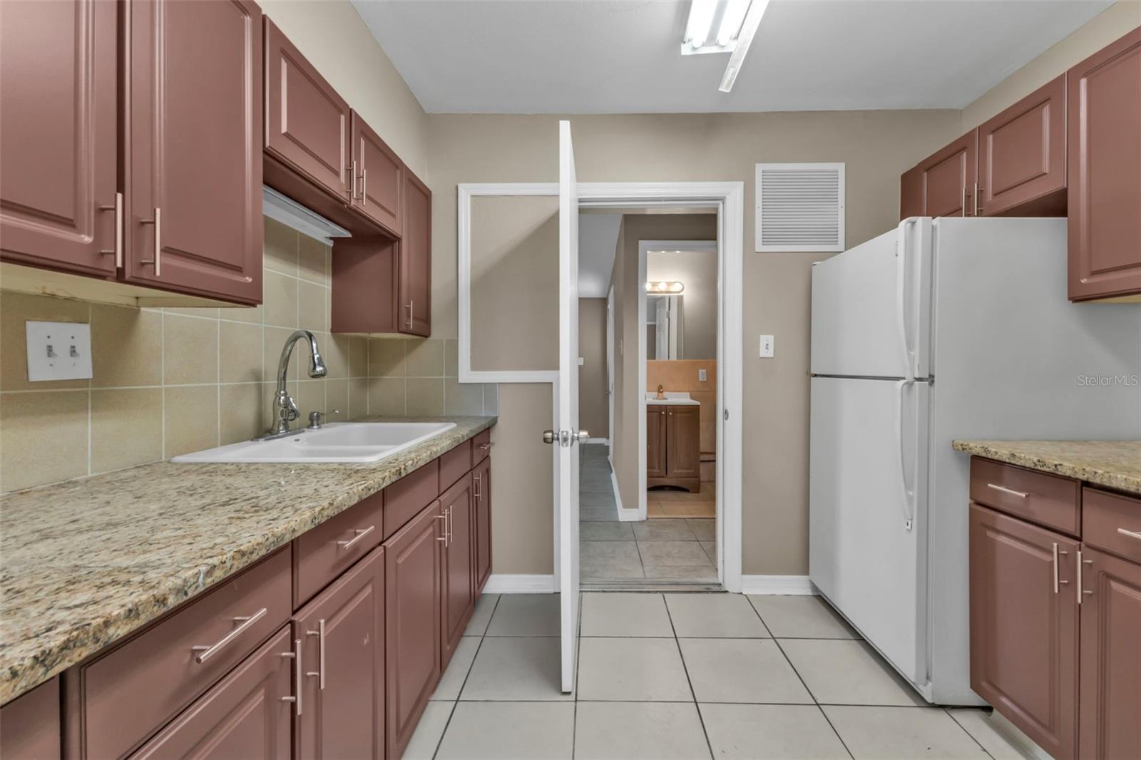 Image 6 of 23 For 21242 Coulton Avenue