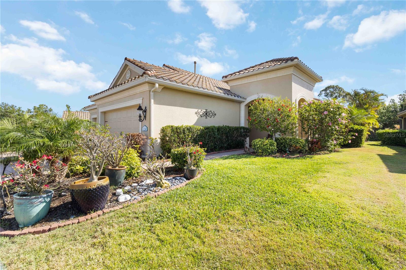 Image 3 of 68 For 1230 Collier Place