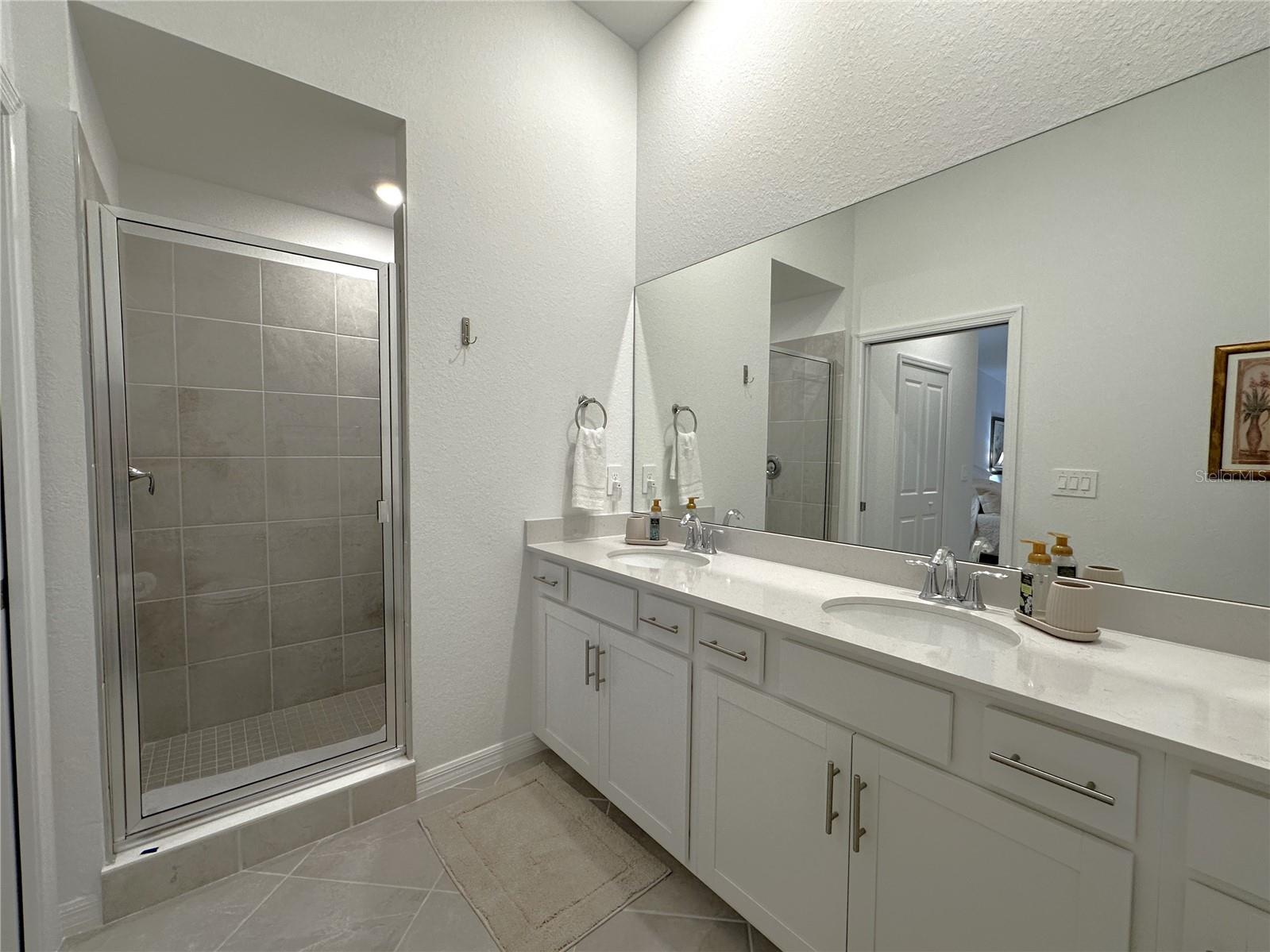 Image 14 of 53 For 14241 Heritage Landing Boulevard 1823