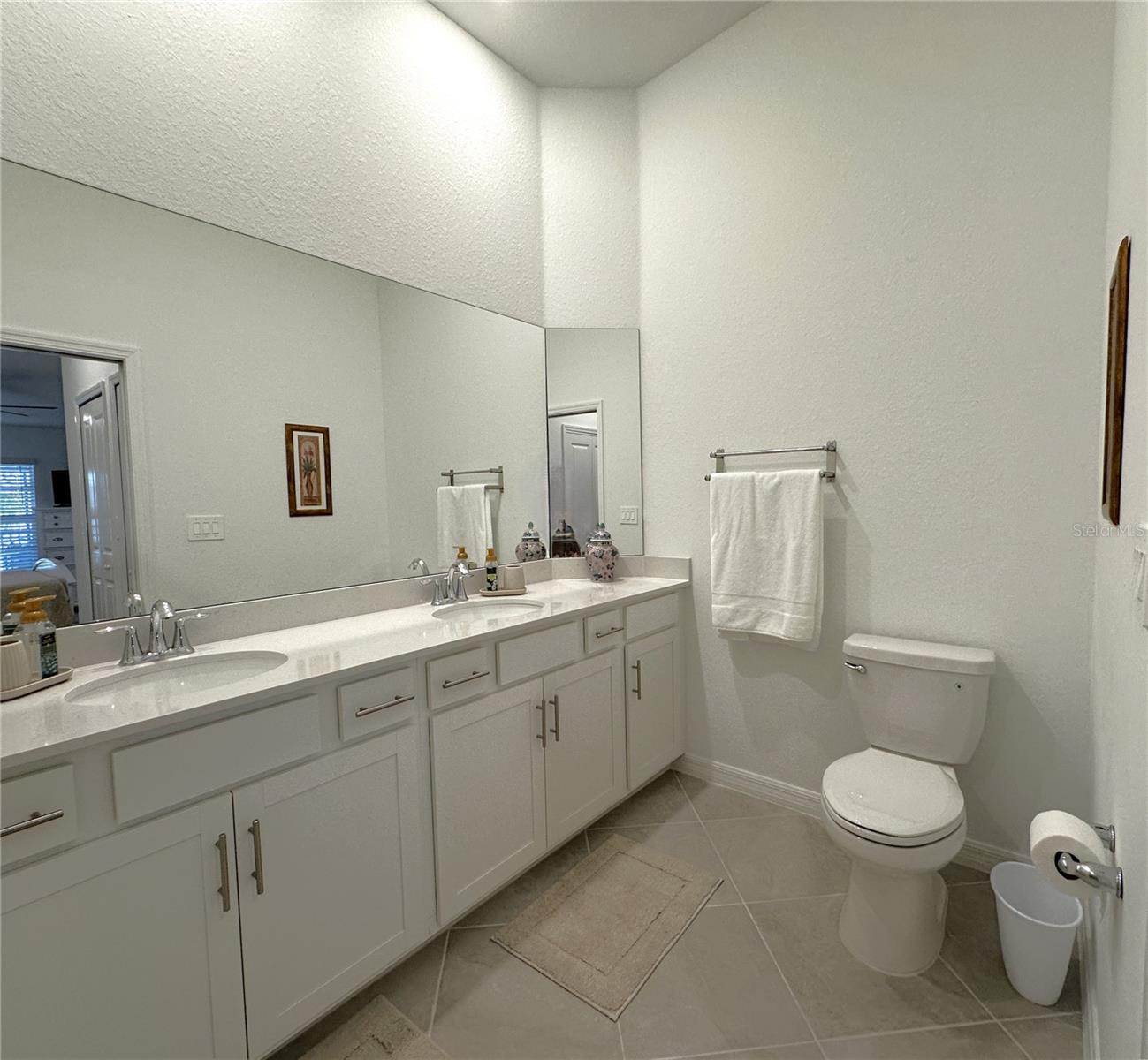 Image 15 of 53 For 14241 Heritage Landing Boulevard 1823