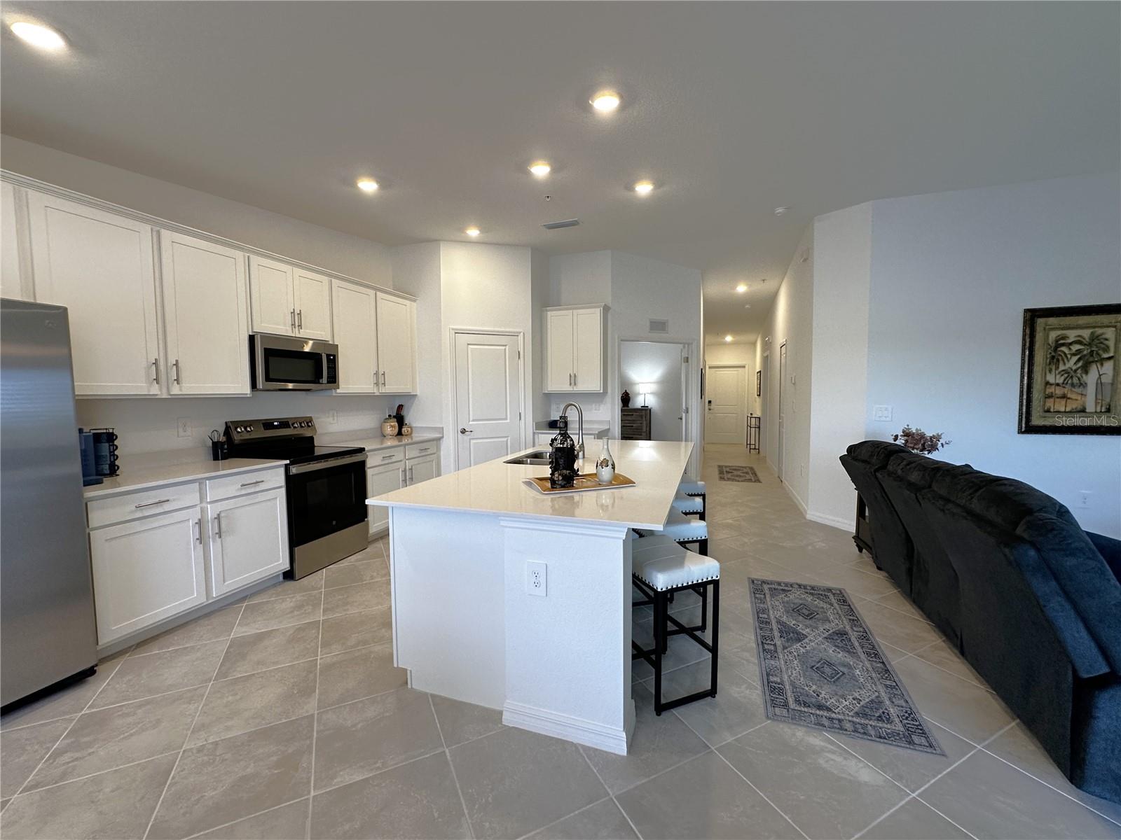 Image 7 of 53 For 14241 Heritage Landing Boulevard 1823