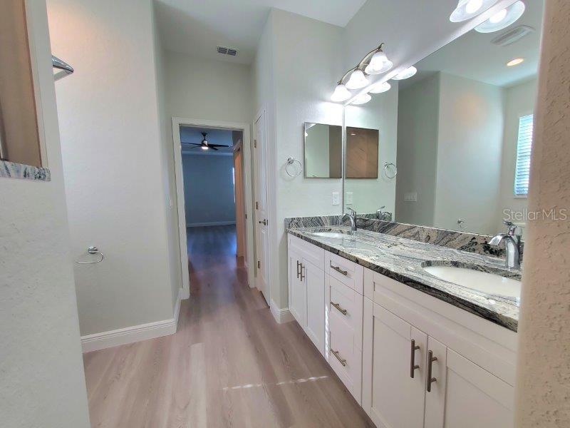 Image 13 of 26 For 23071 Mineral Avenue