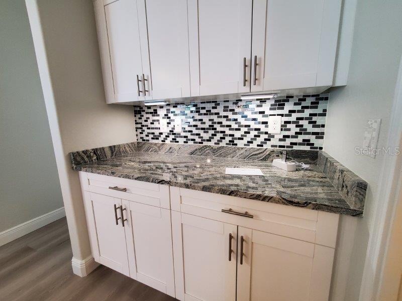 Image 7 of 26 For 23071 Mineral Avenue