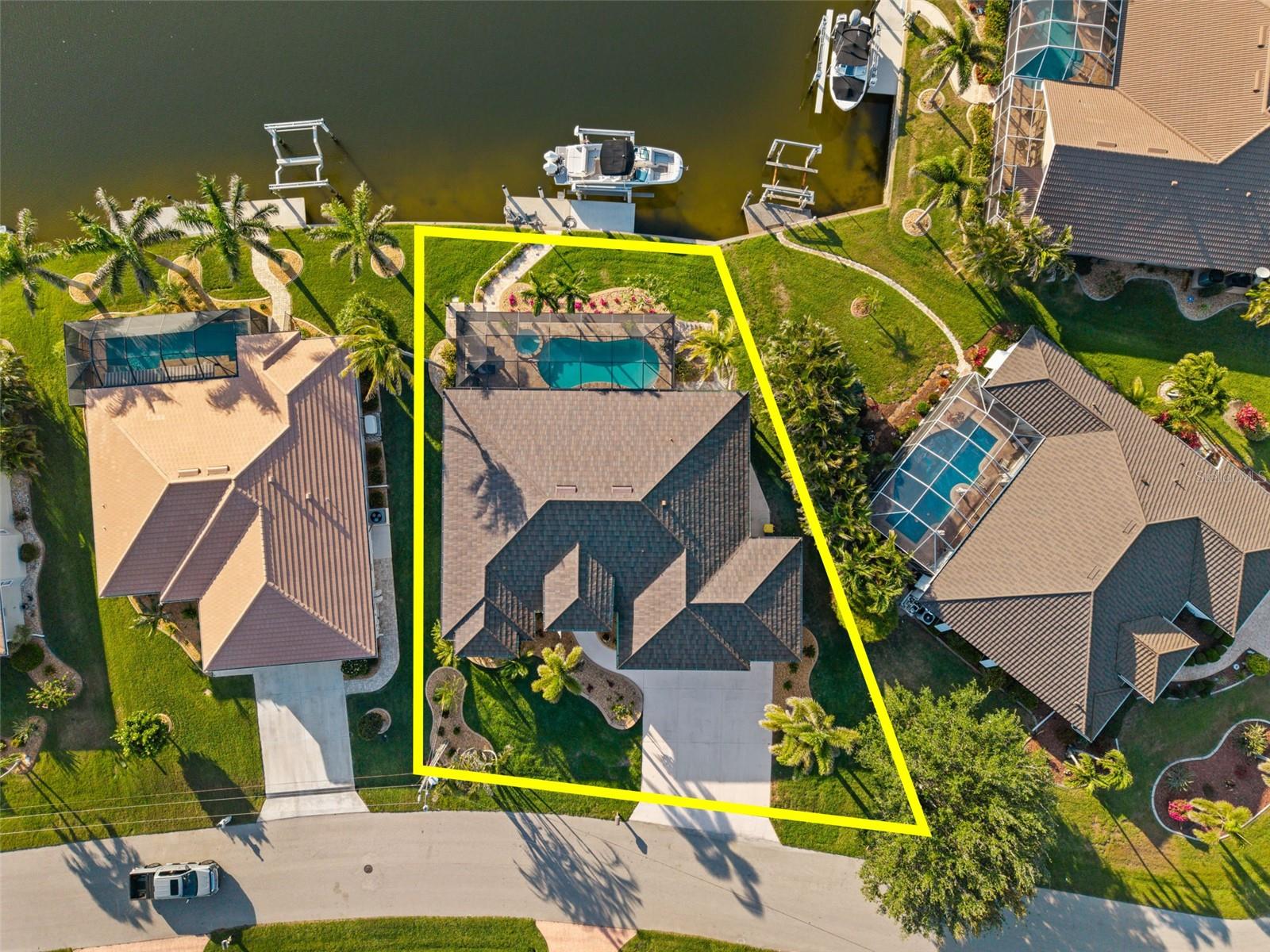 Image 40 of 41 For 529 La Caruna Court