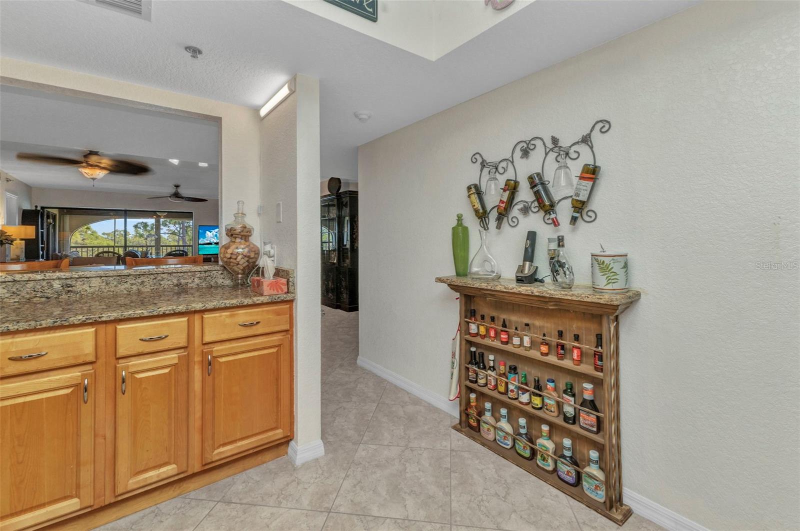 Image 11 of 89 For 23465 Harborview Road 842