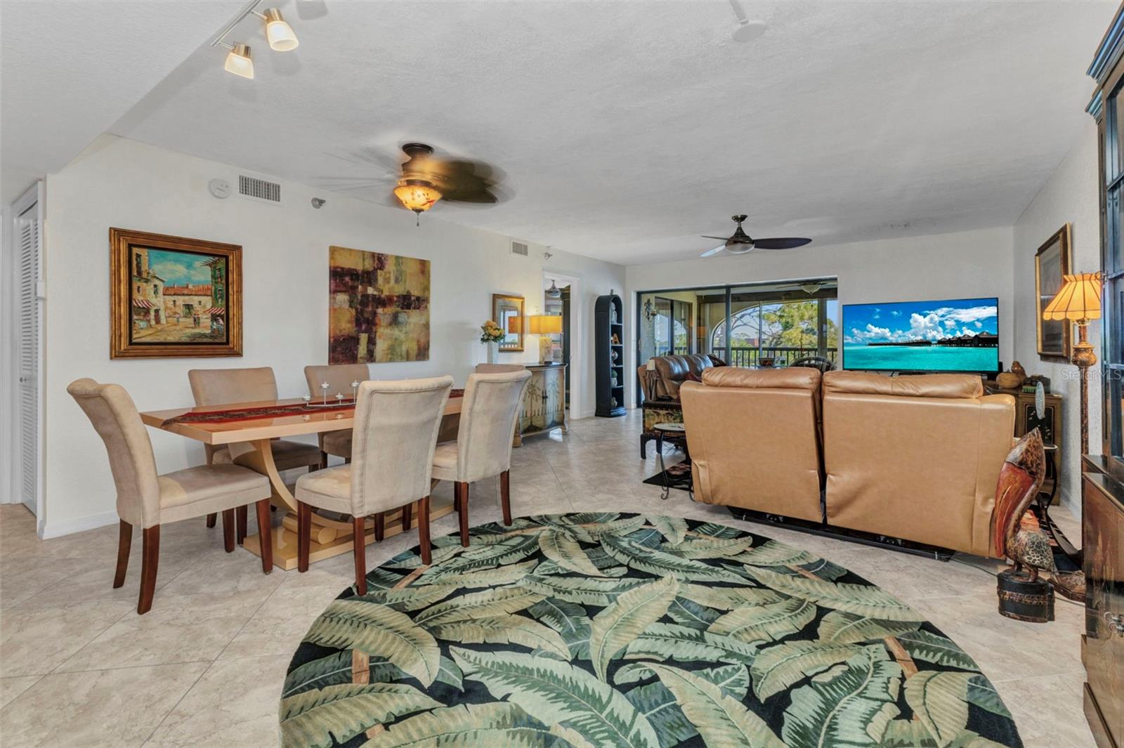 Image 13 of 89 For 23465 Harborview Road 842