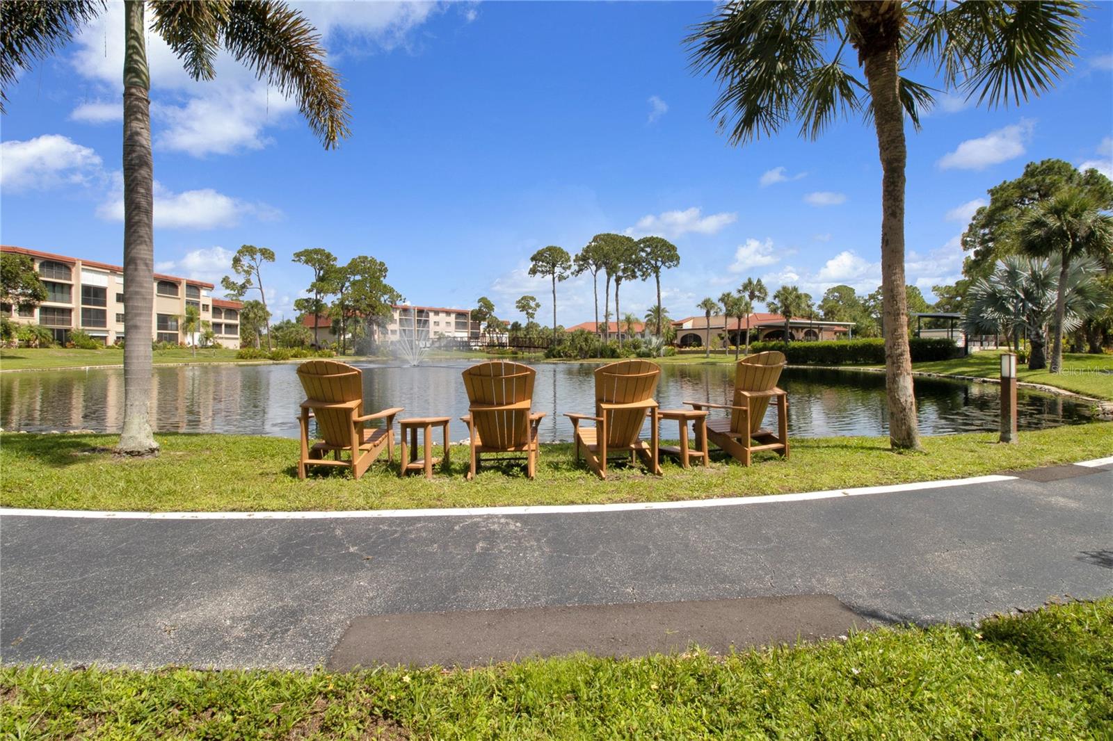 Image 47 of 89 For 23465 Harborview Road 842