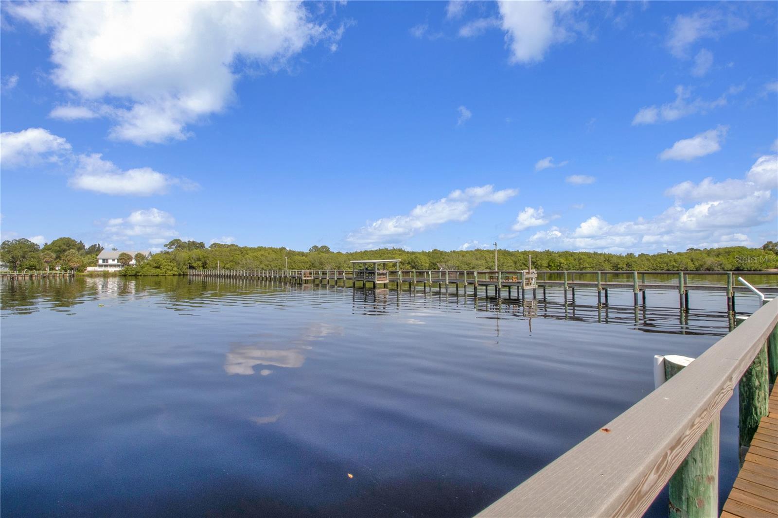 Image 62 of 89 For 23465 Harborview Road 842