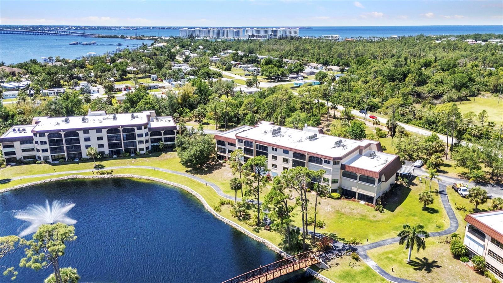 Image 74 of 89 For 23465 Harborview Road 842