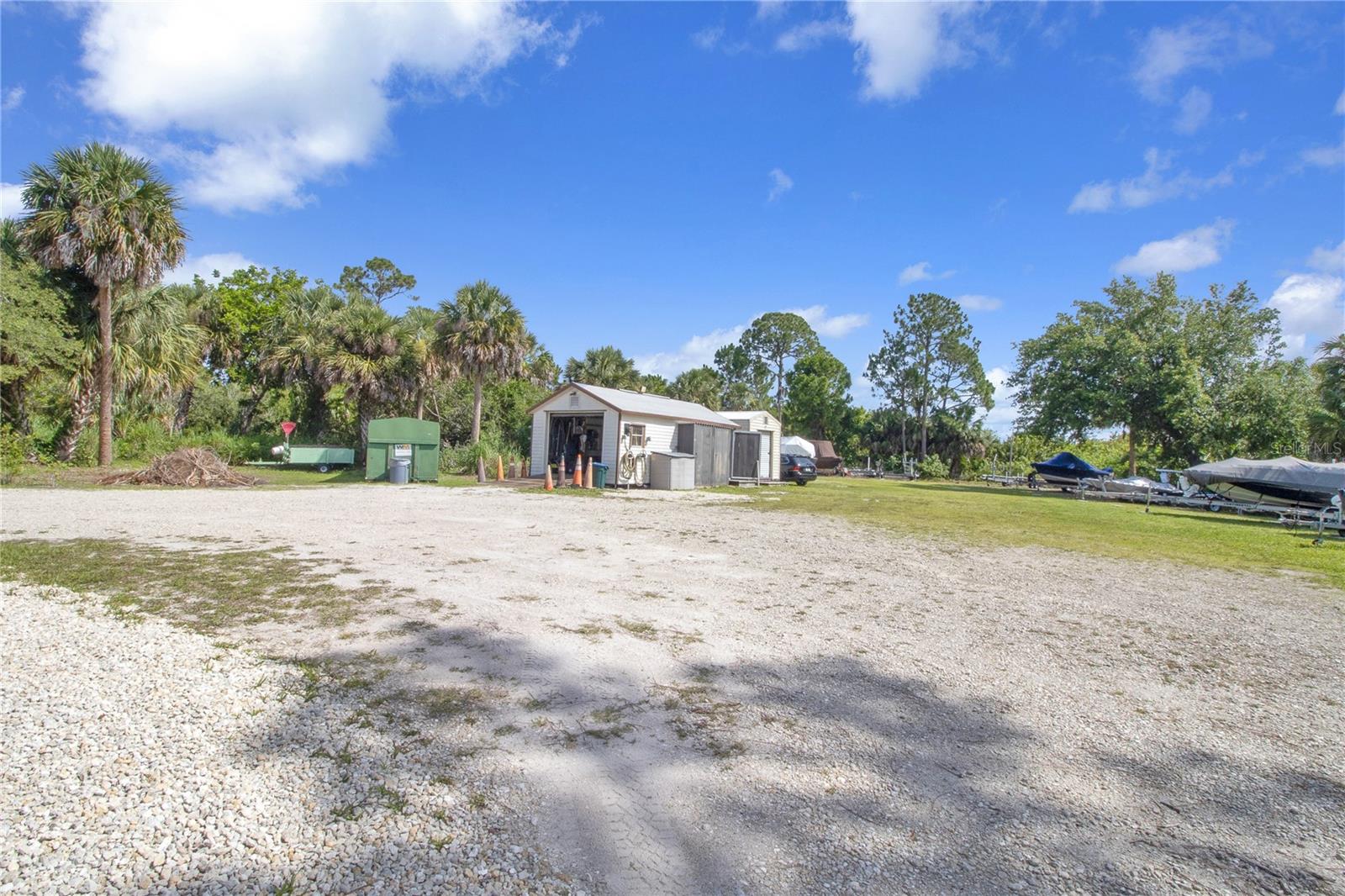Image 83 of 89 For 23465 Harborview Road 842