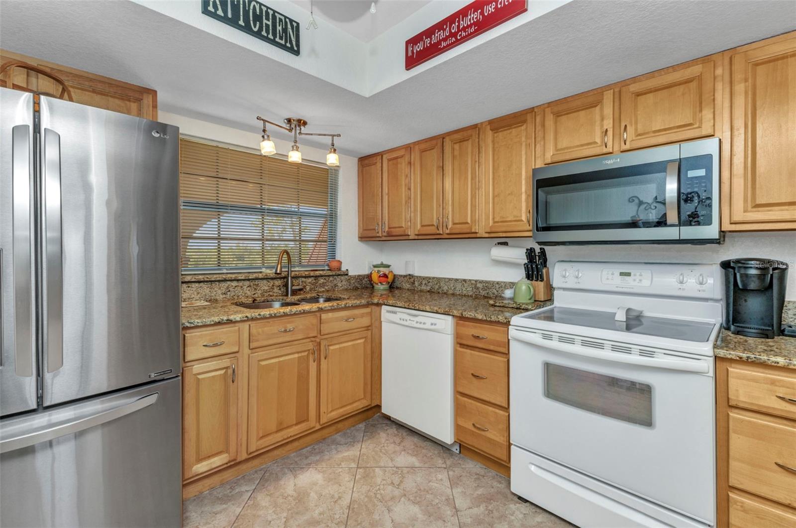 Image 9 of 89 For 23465 Harborview Road 842