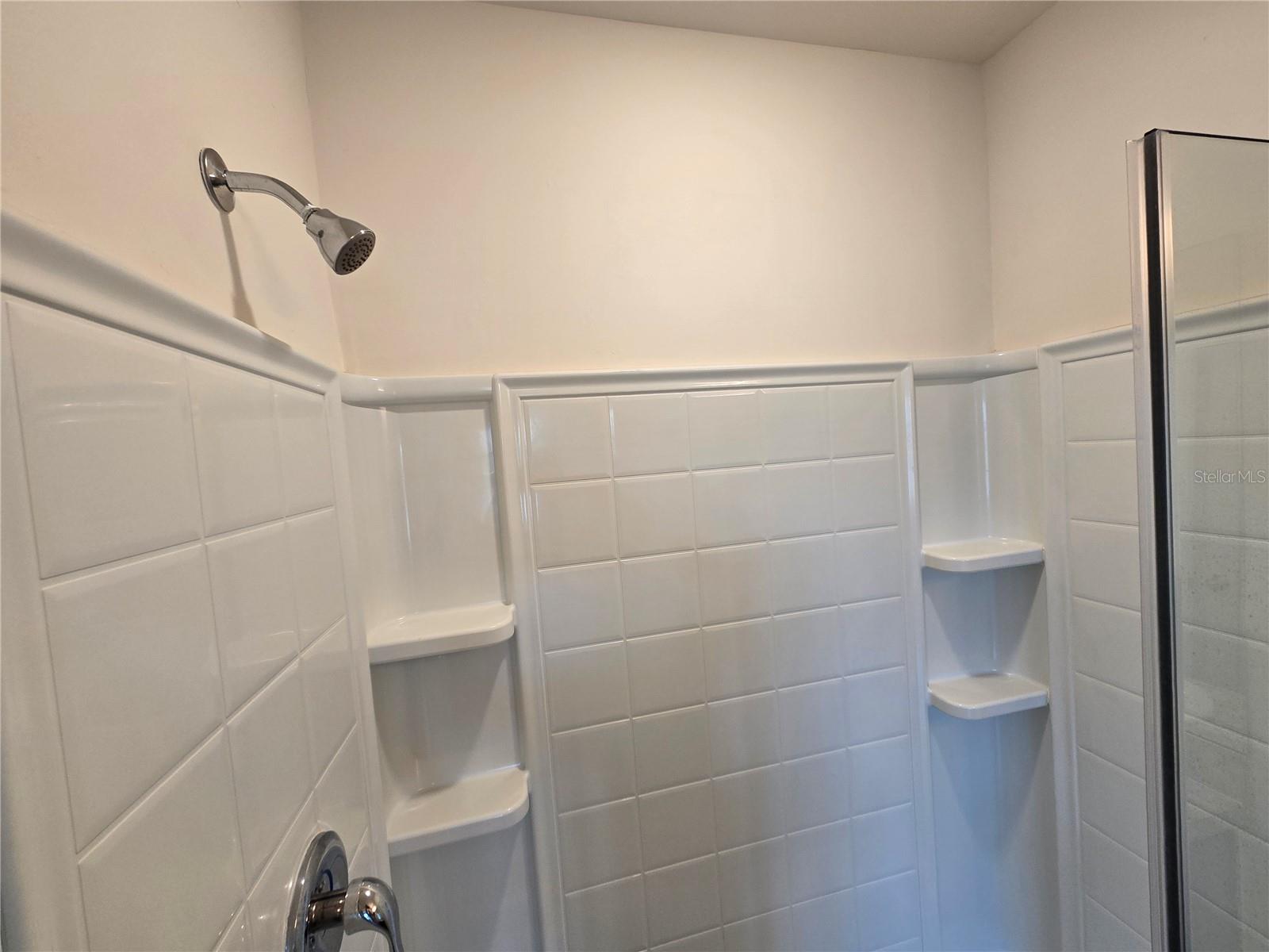 Image 14 of 21 For 25129 Lenox Circle