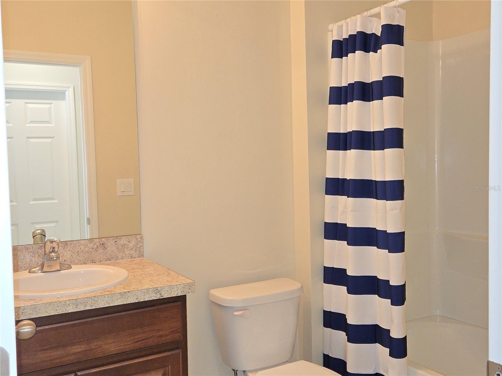 Image 20 of 21 For 25129 Lenox Circle