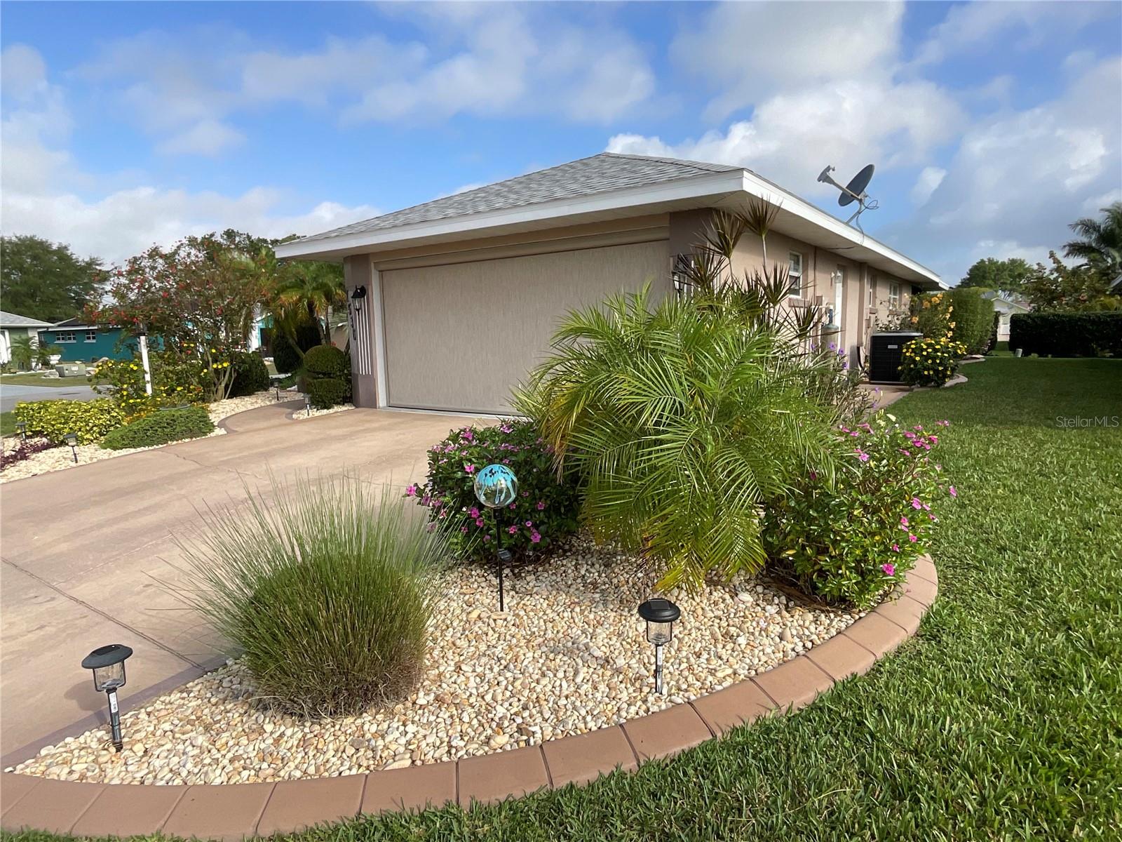 Image 2 of 49 For 1536 Willow Dale