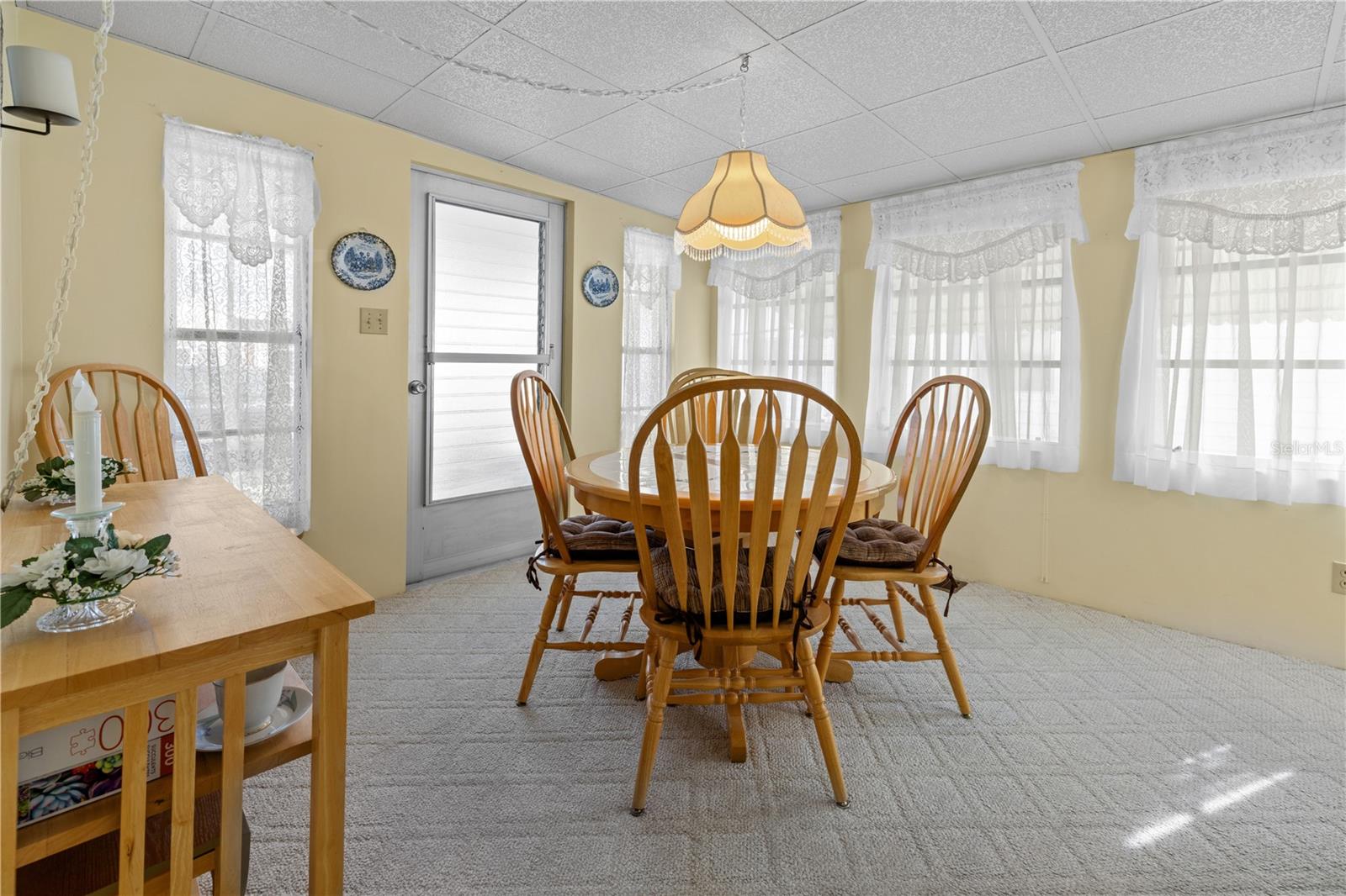 Image 14 of 42 For 5488 Holiday Park Boulevard