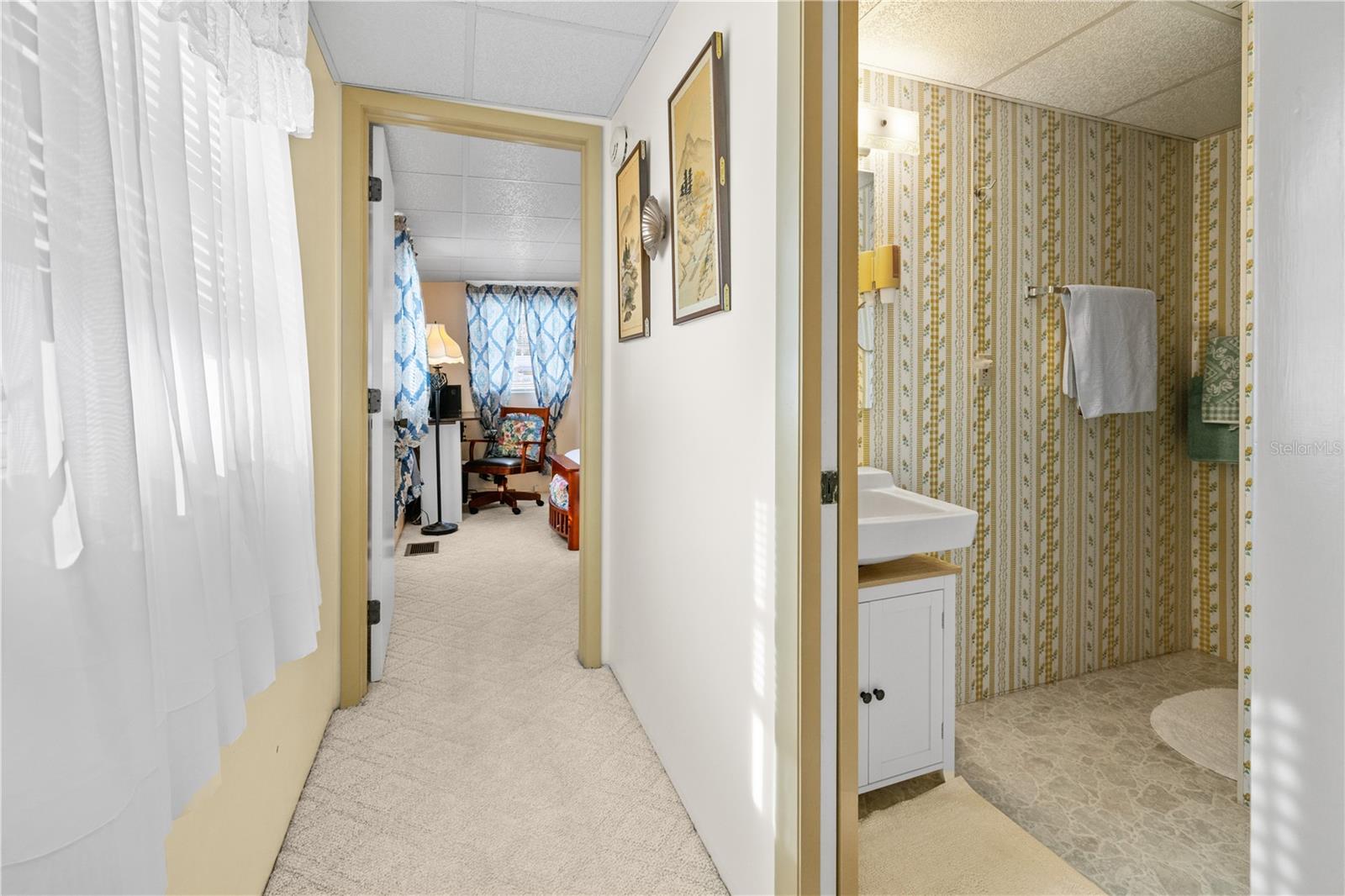 Image 17 of 42 For 5488 Holiday Park Boulevard