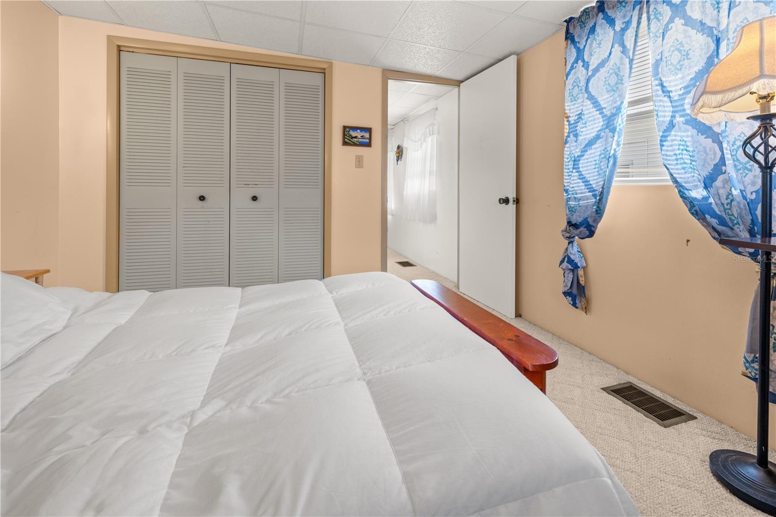 Image 21 of 42 For 5488 Holiday Park Boulevard