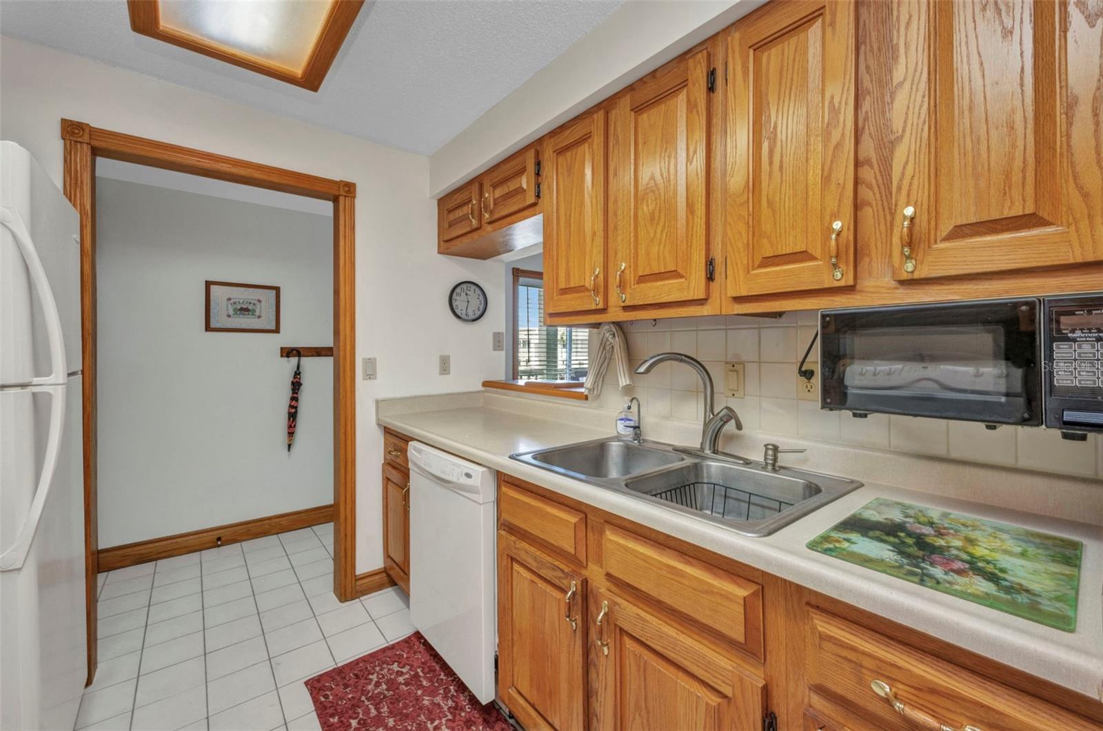Image 12 of 58 For 22375 Edgewater Drive 255